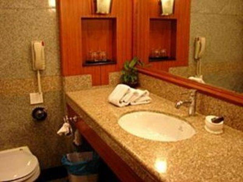 Hotel Hans International 뉴델리 외부 사진